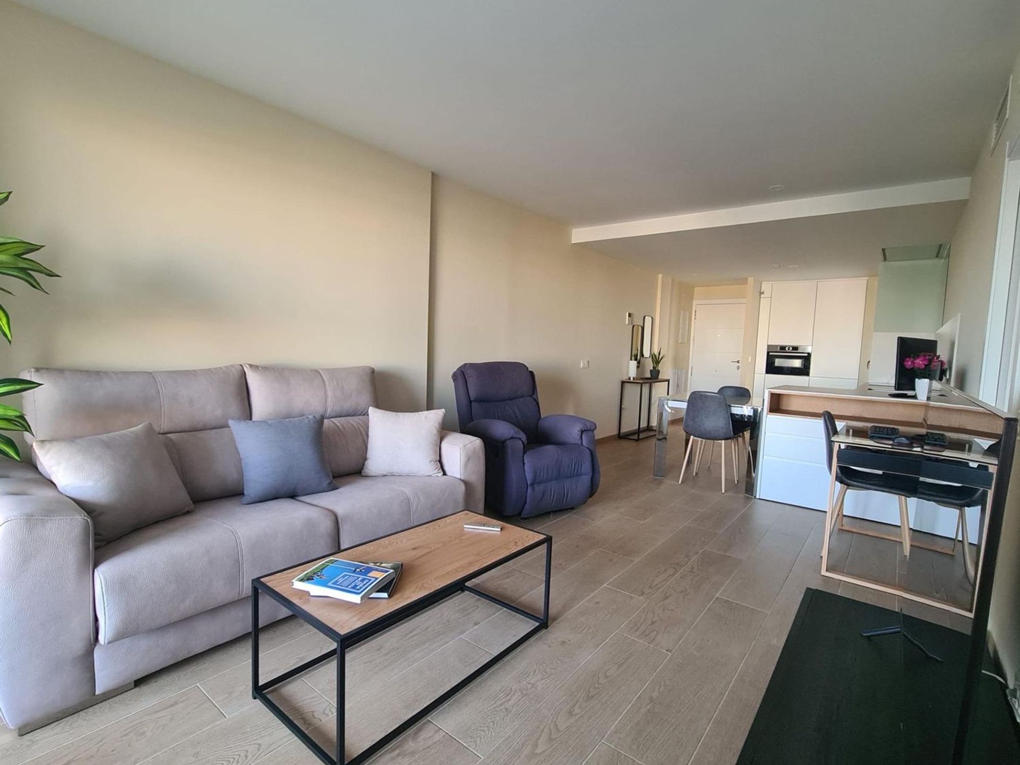 Exclusiva vivienda con terraza y piscina en Jerez — miniatura 9