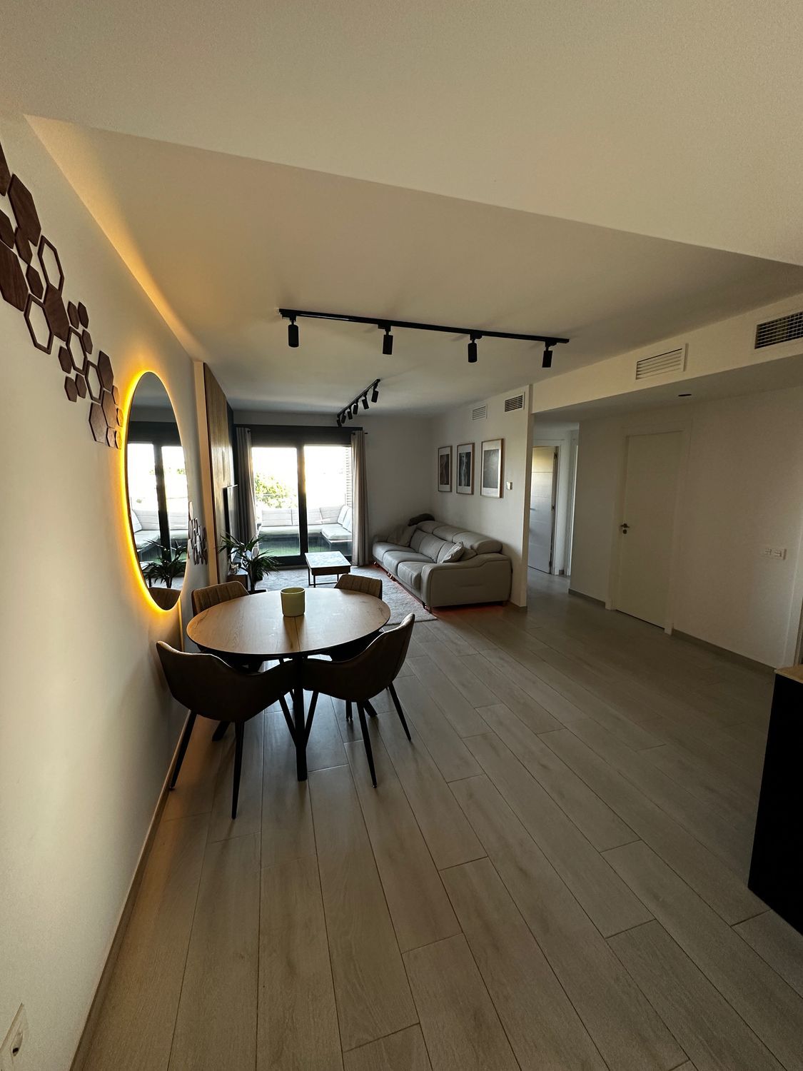 Exclusiva vivienda de 3 dormitorios en residencial privado — miniatura 8